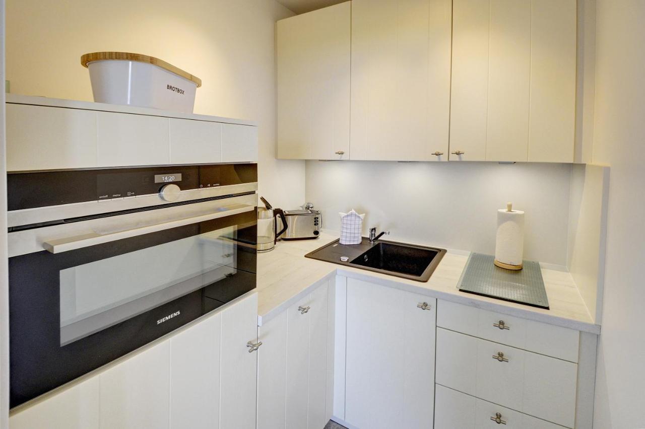 Fewo1846 - Fjordview - Komfortables Studioapartment Mit Balkon Und Meerblick 글룩스부르크 외부 사진